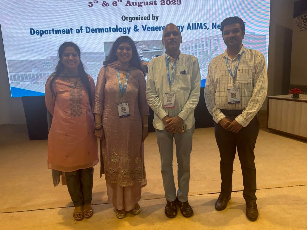 Dr Harish Prasad receiving award